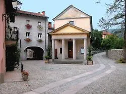 Al Chiaro Di Luna *